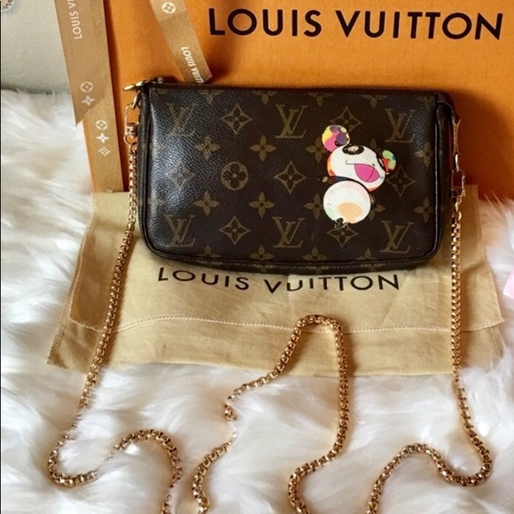 Louis Vuitton Handbags - LV Pochette